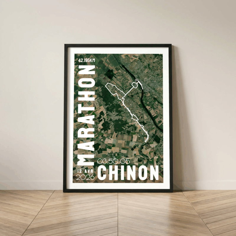 AFSRU0010-2026_Mockup Cadre Noir Affiche carte marathon Chinon